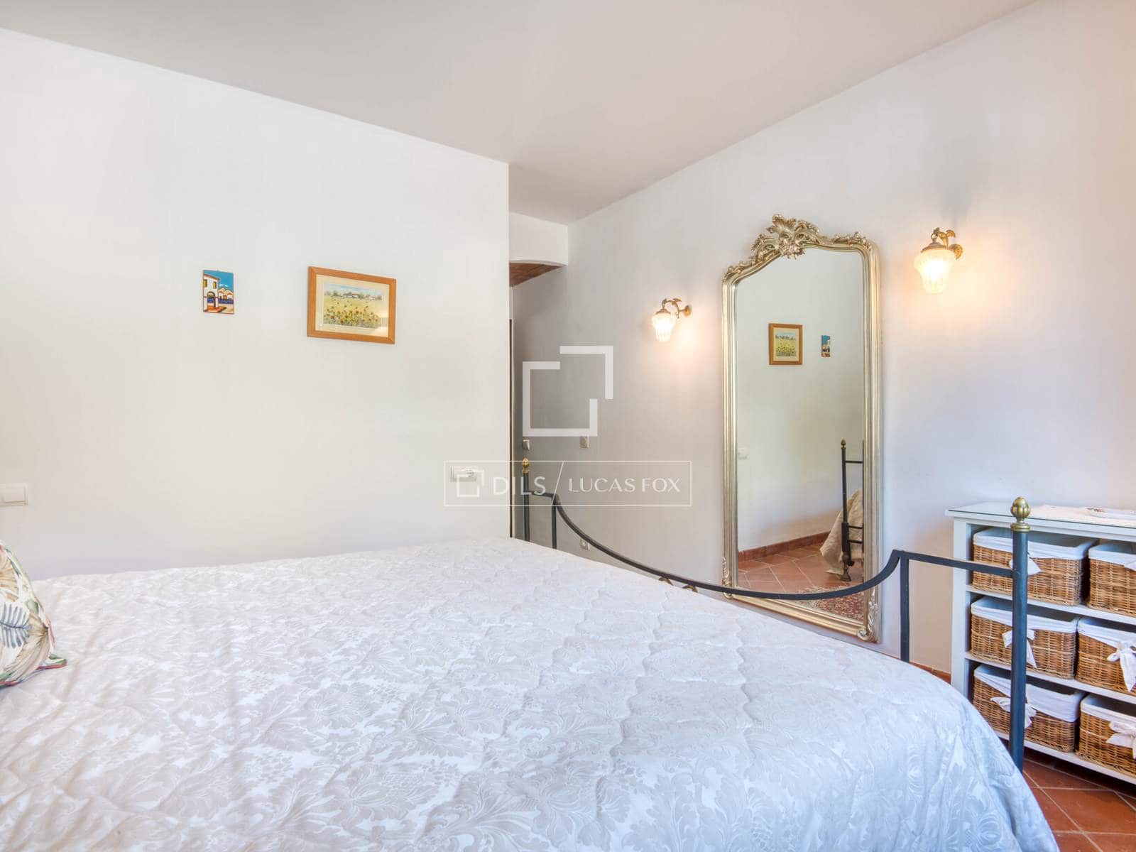 5 bedroom Villa for sale in Santa Cristina d'Aro with pool garage - € 1,175,000 (Ref: 9654289)