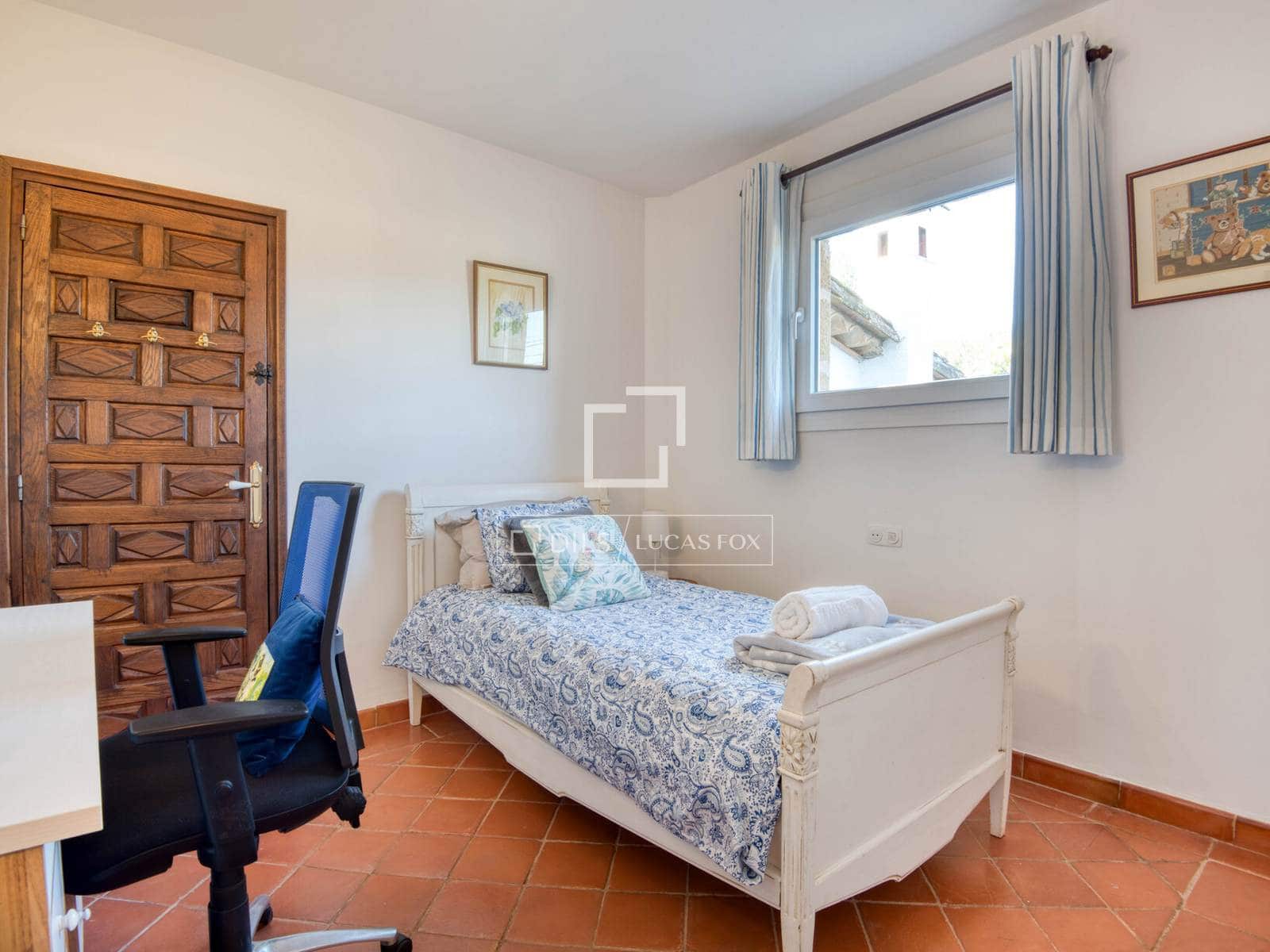 5 bedroom Villa for sale in Santa Cristina d'Aro with pool garage - € 1,175,000 (Ref: 9654289)