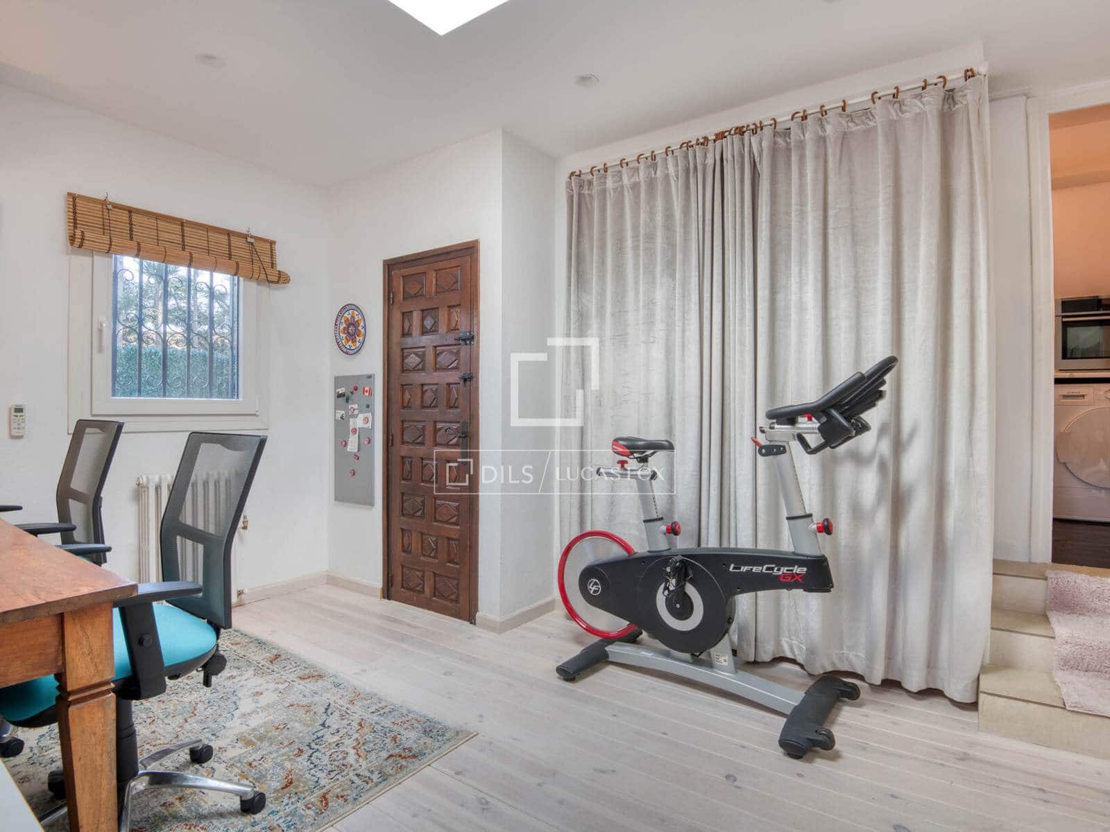 5 bedroom Villa for sale in Santa Cristina d'Aro with pool garage - € 1,175,000 (Ref: 9654289)