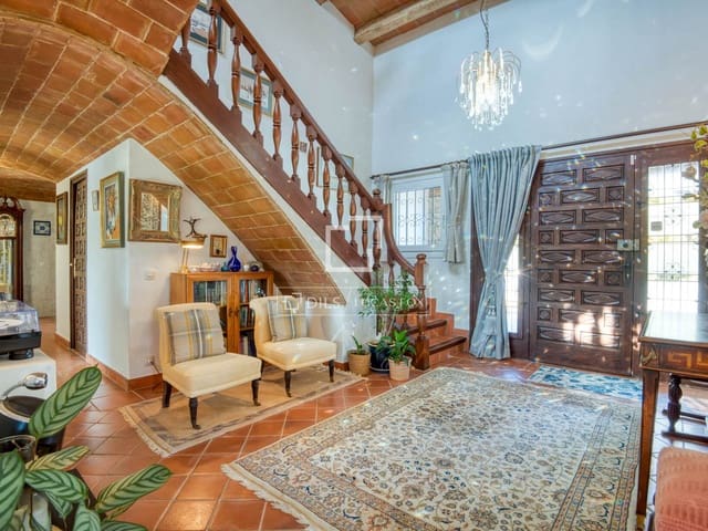 5 makuuhuone Huvila myytävänä paikassa Santa Cristina d'Aro mukana uima-altaan 
autotalli - 1 175 000 € (Ref: 9654289)