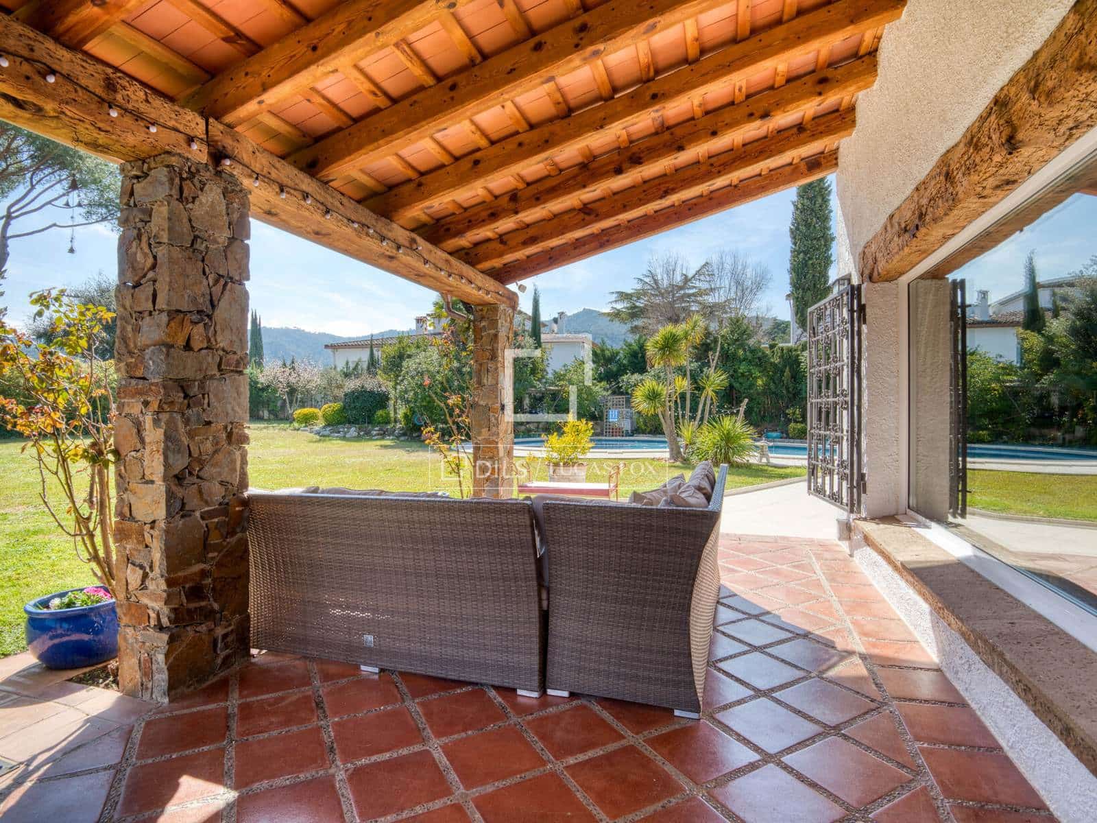 5 bedroom Villa for sale in Santa Cristina d'Aro with pool garage - € 1,175,000 (Ref: 9654289)