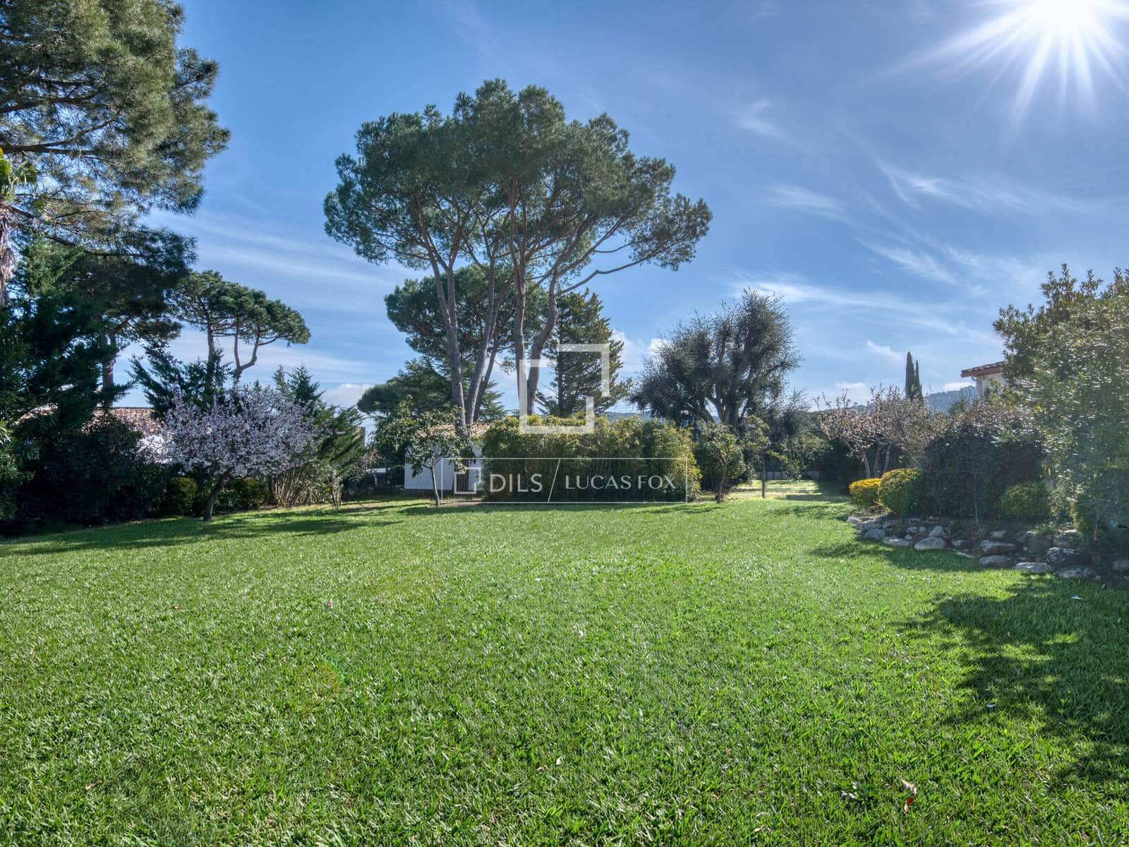 5 bedroom Villa for sale in Santa Cristina d'Aro with pool garage - € 1,175,000 (Ref: 9654289)