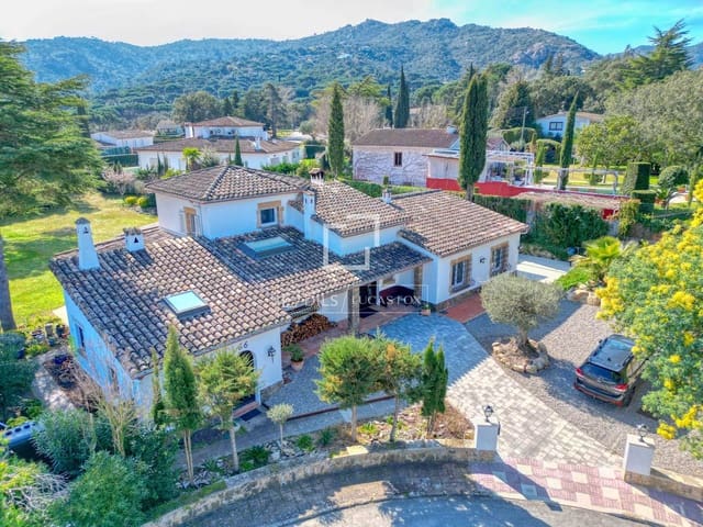 5 makuuhuone Huvila myytävänä paikassa Santa Cristina d'Aro mukana uima-altaan 
autotalli - 1 175 000 € (Ref: 9654289)