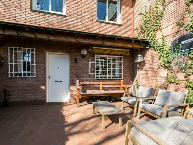 4 bedroom Villa for sale in Sant Cugat del Vallès with pool garage - € 1,280,000 (Ref: 9654447)