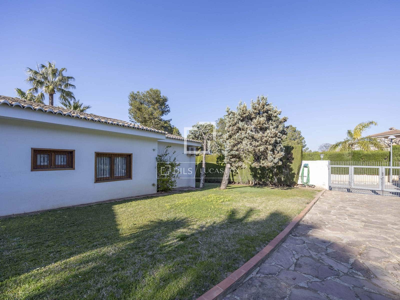 4 sovrum Villa till salu i Picassent med pool - 625 000 € (Ref: 9656385)