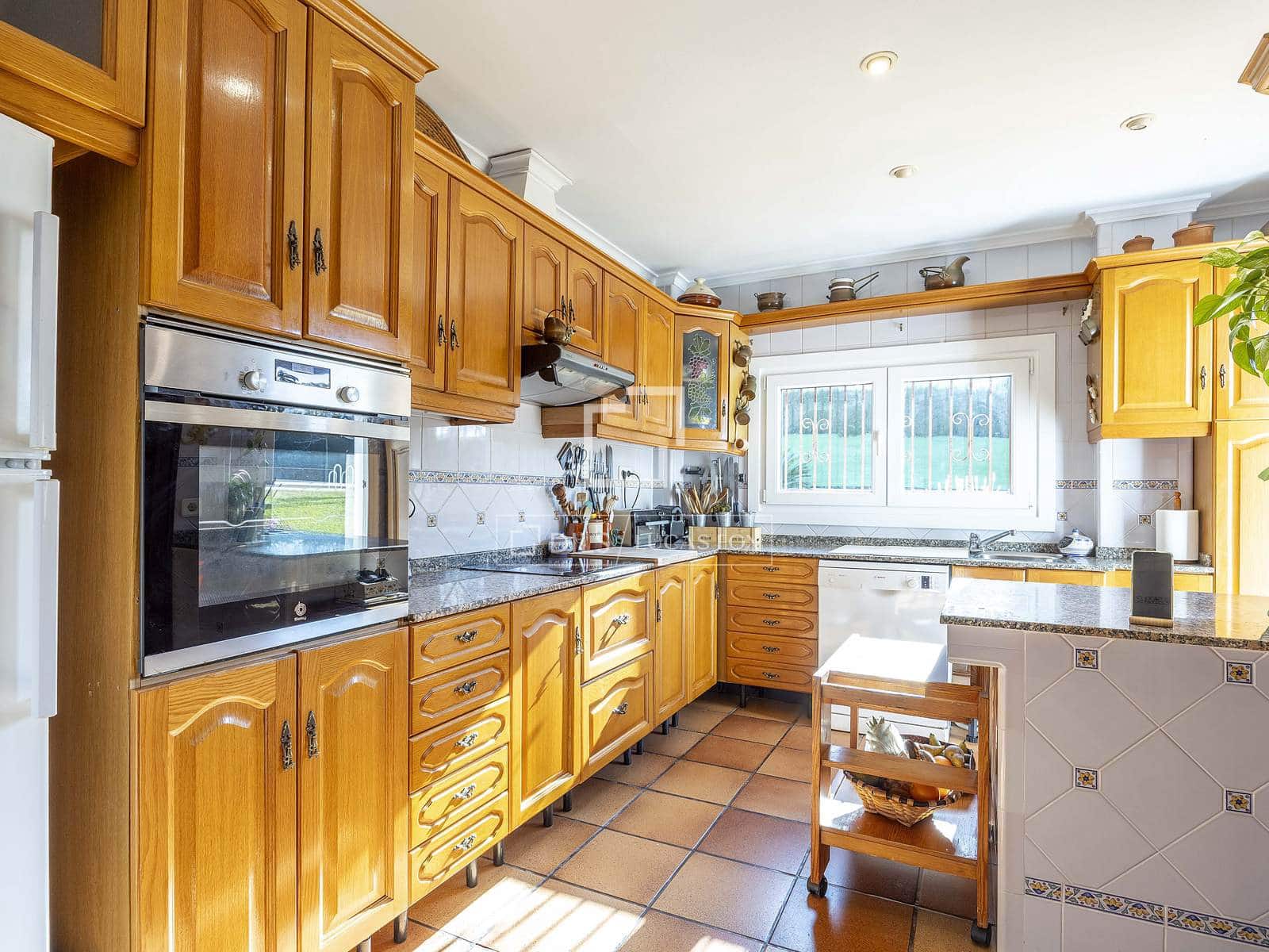 4 sovrum Villa till salu i Picassent med pool - 625 000 € (Ref: 9656385)