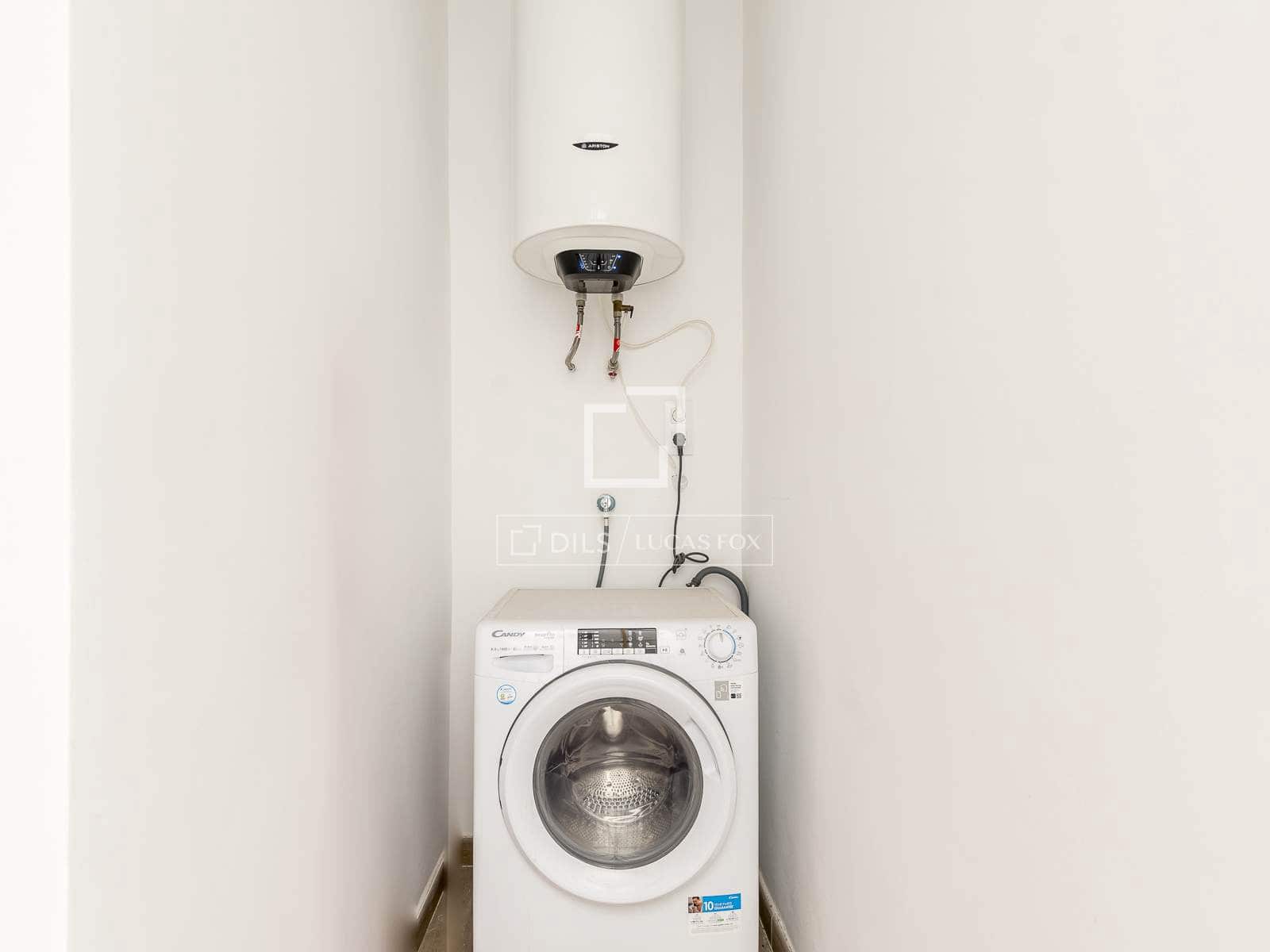 4 slaapkamer Appartement te koop in Barcelona stad - € 450.000 (Ref: 9656653)