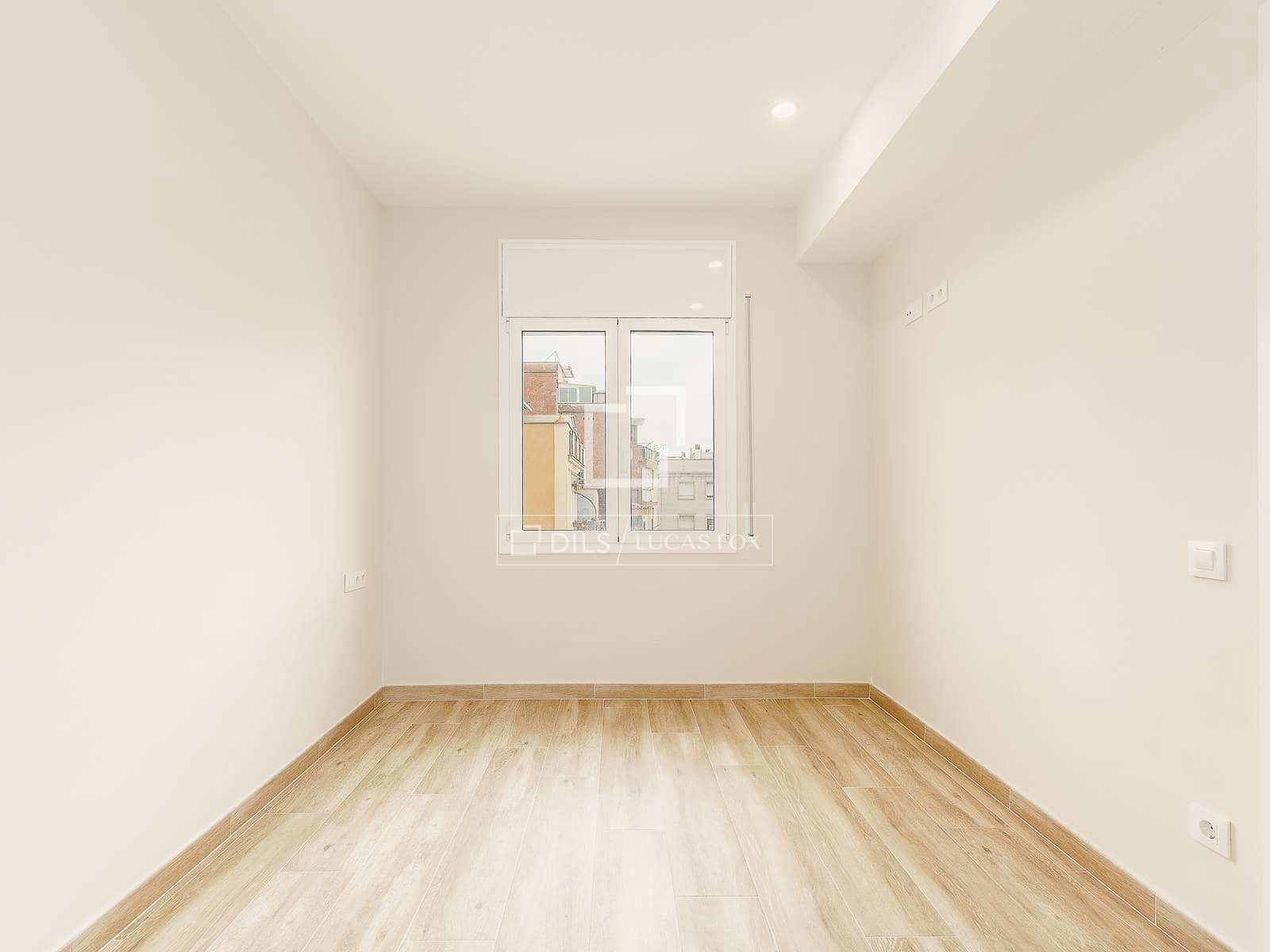 4 slaapkamer Appartement te koop in Barcelona stad - € 450.000 (Ref: 9656653)