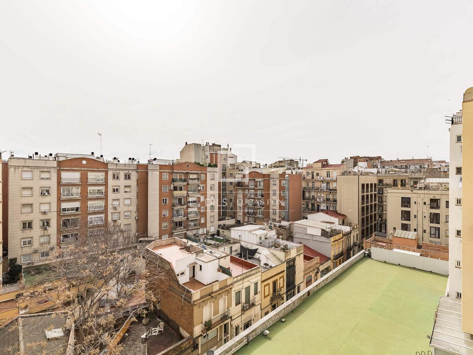 4 slaapkamer Appartement te koop in Barcelona stad - € 450.000 (Ref: 9656653)