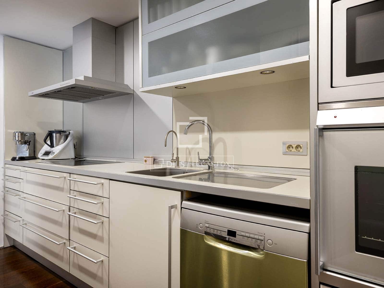 1 Zimmer Apartment zu verkaufen in Barcelona Stadt mit Garage - 990.000 € (Ref: 9656654)