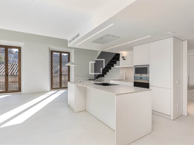 3 camera da letto Attico in vendita in Girona città con garage - 1.560.000 € (Rif: 9656655)