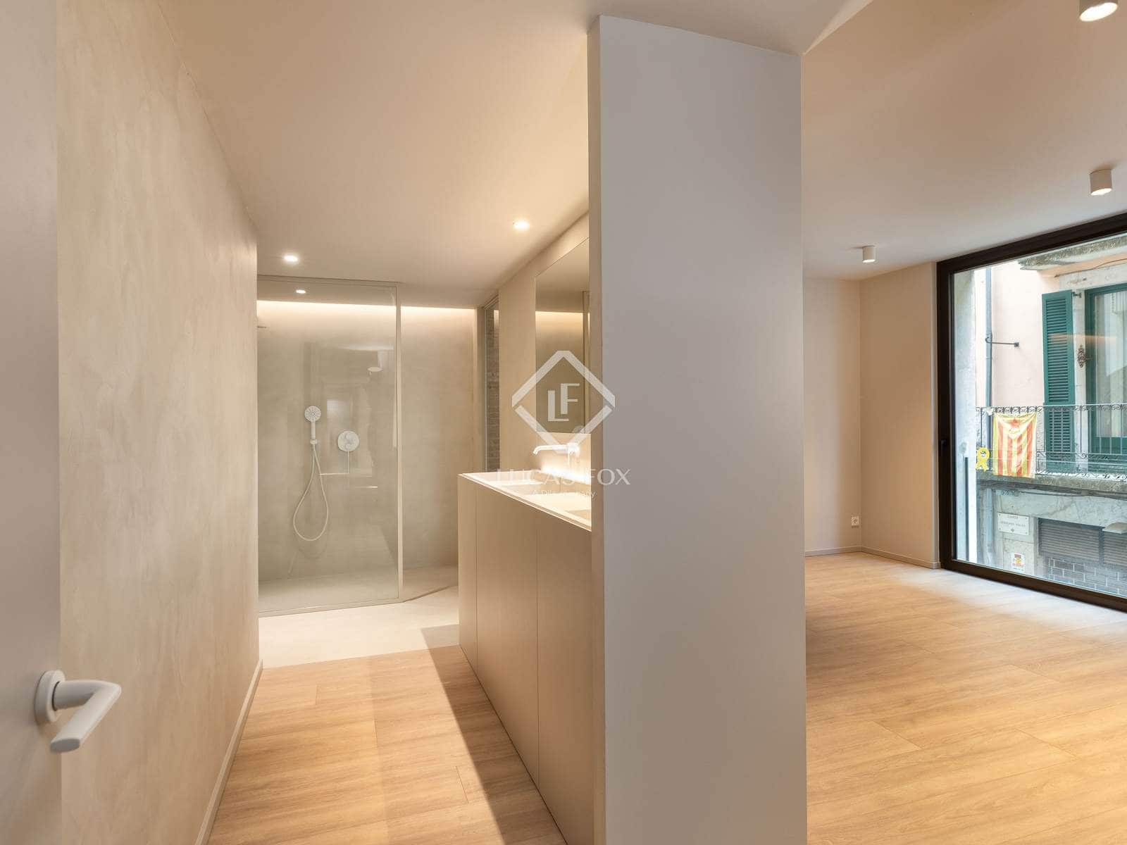 2 slaapkamer Penthouse te koop in Gerona stad met garage - € 1.030.000 (Ref: 9656656)