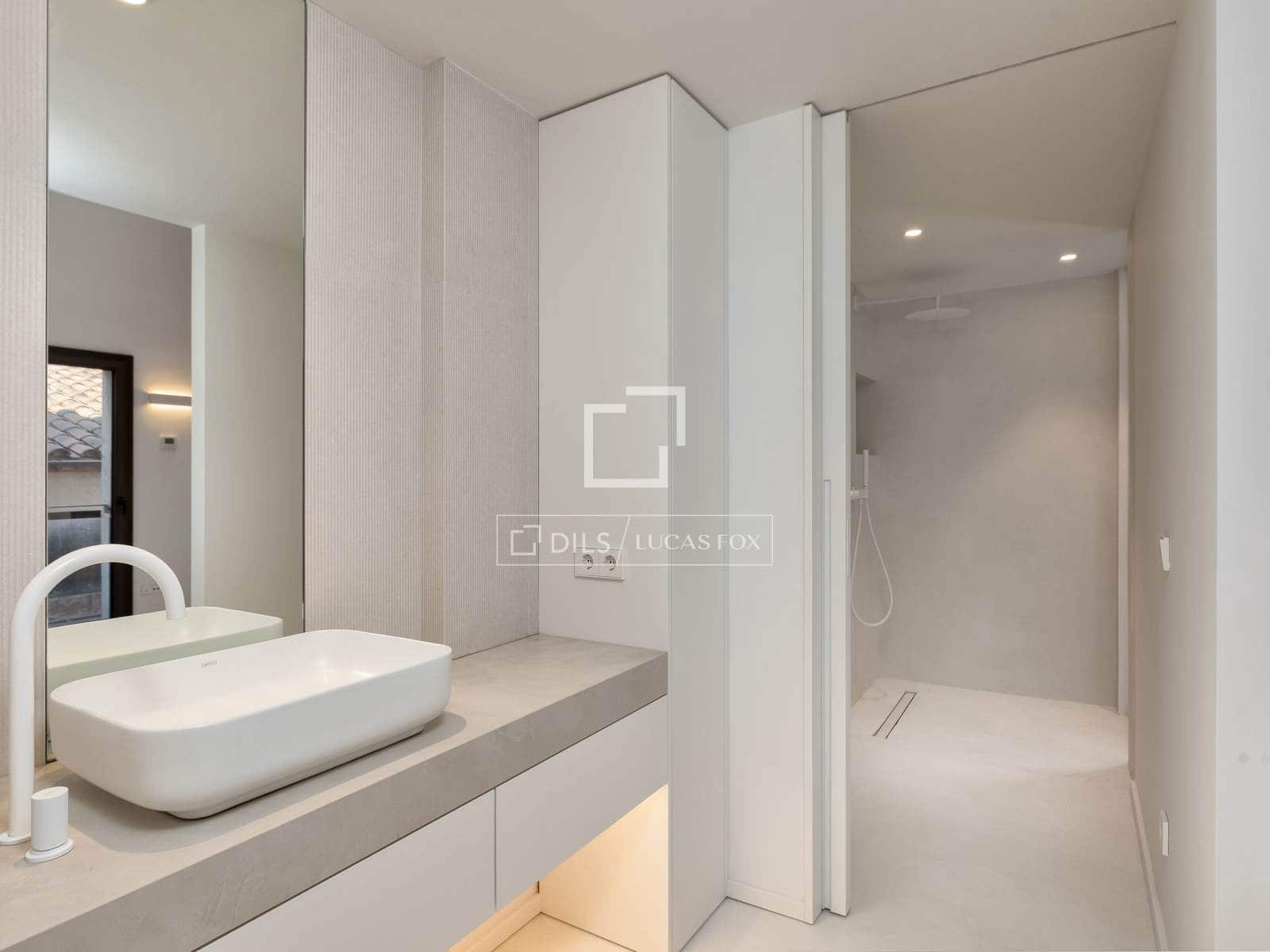 2 slaapkamer Penthouse te koop in Gerona stad met garage - € 1.090.000 (Ref: 9656658)