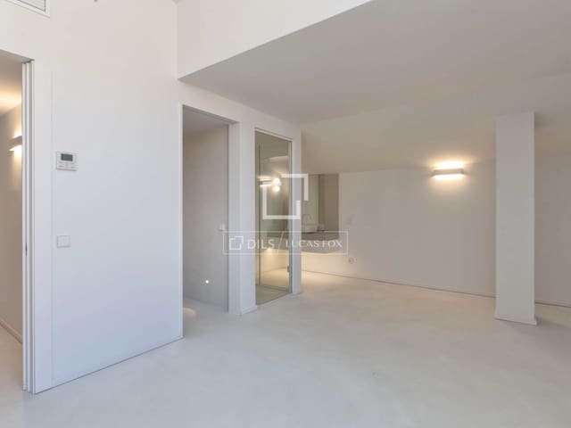 2 Zimmer Penthouse zu verkaufen in Girona Stadt mit Garage - 1.090.000 € (Ref: 9656658)