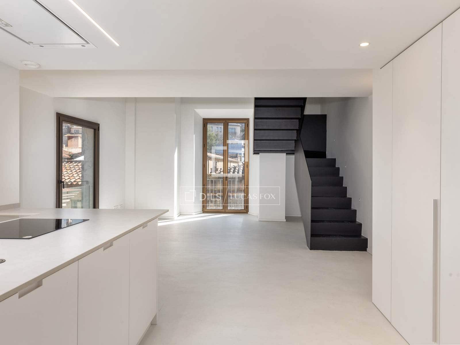 2 slaapkamer Penthouse te koop in Gerona stad met garage - € 1.090.000 (Ref: 9656658)