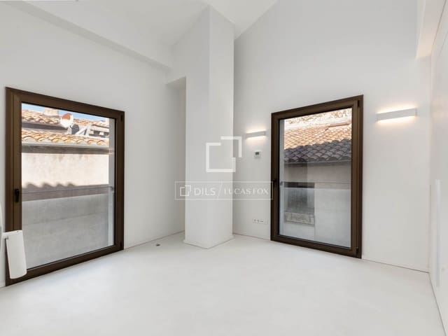 2 Zimmer Penthouse zu verkaufen in Girona Stadt mit Garage - 1.090.000 € (Ref: 9656658)