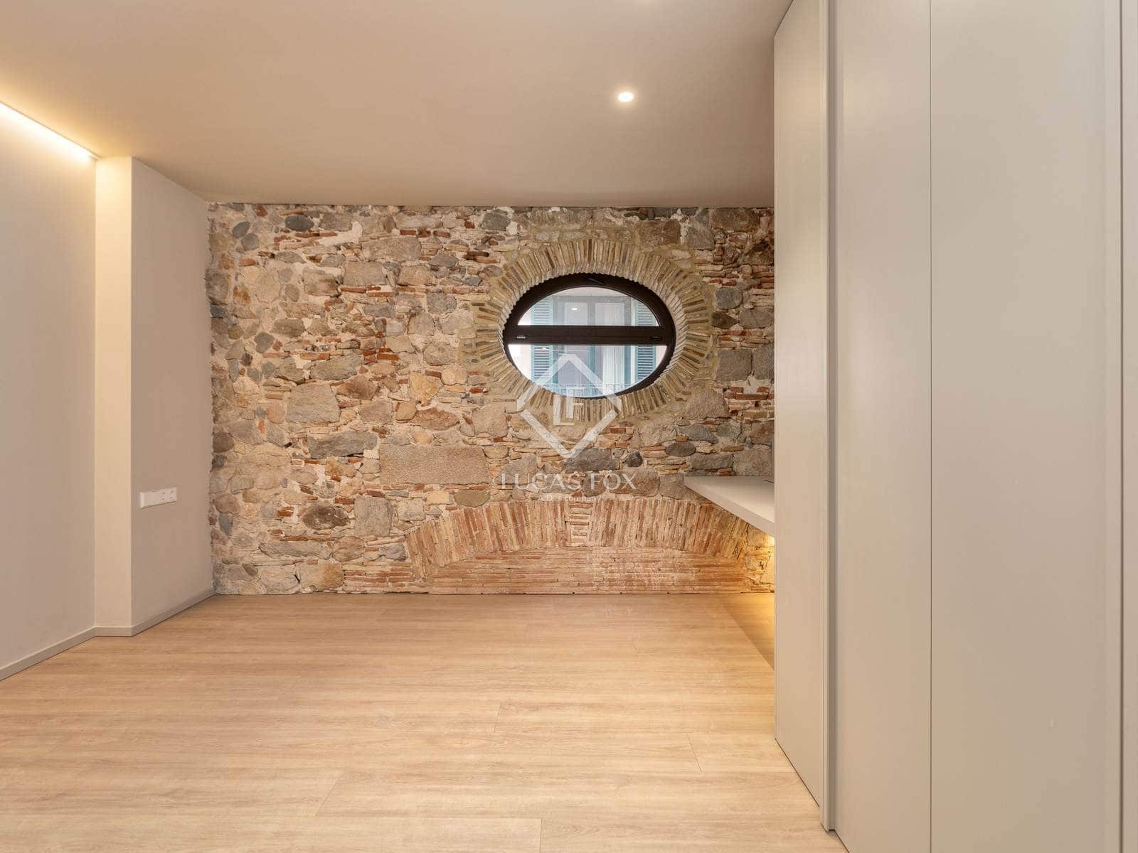 2 slaapkamer Penthouse te koop in Gerona stad met garage - € 1.090.000 (Ref: 9656658)