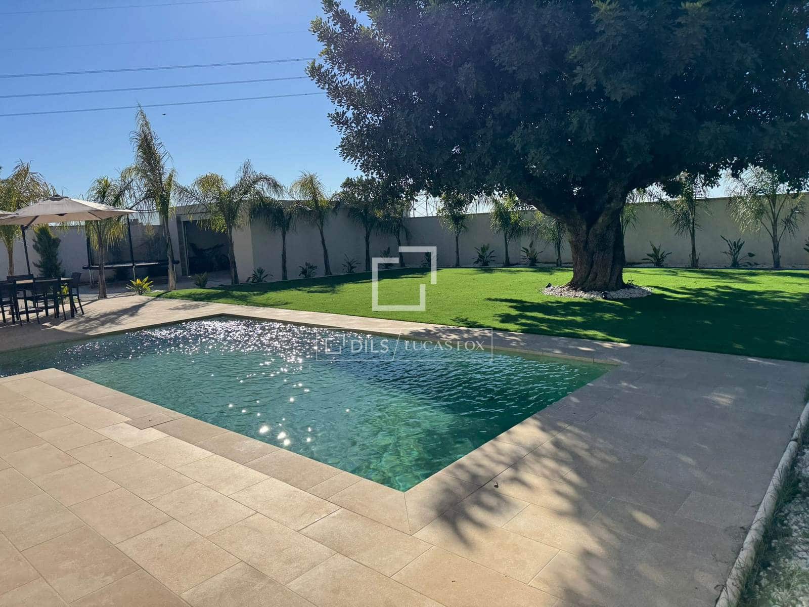 4 slaapkamer Villa te koop in San Antonio de Benageber met zwembad - € 920.000 (Ref: 9656659)