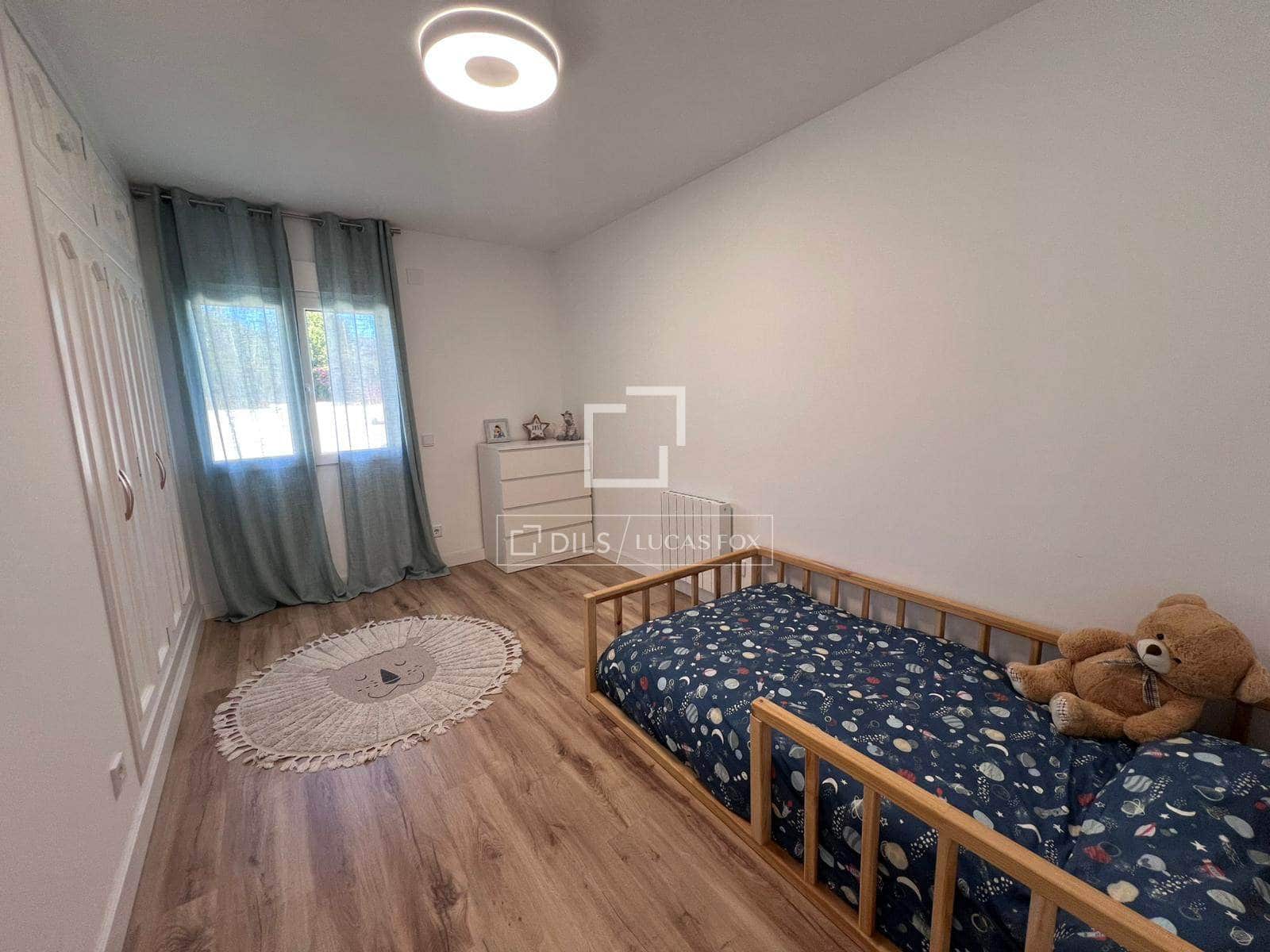 4 slaapkamer Villa te koop in San Antonio de Benageber met zwembad - € 920.000 (Ref: 9656659)