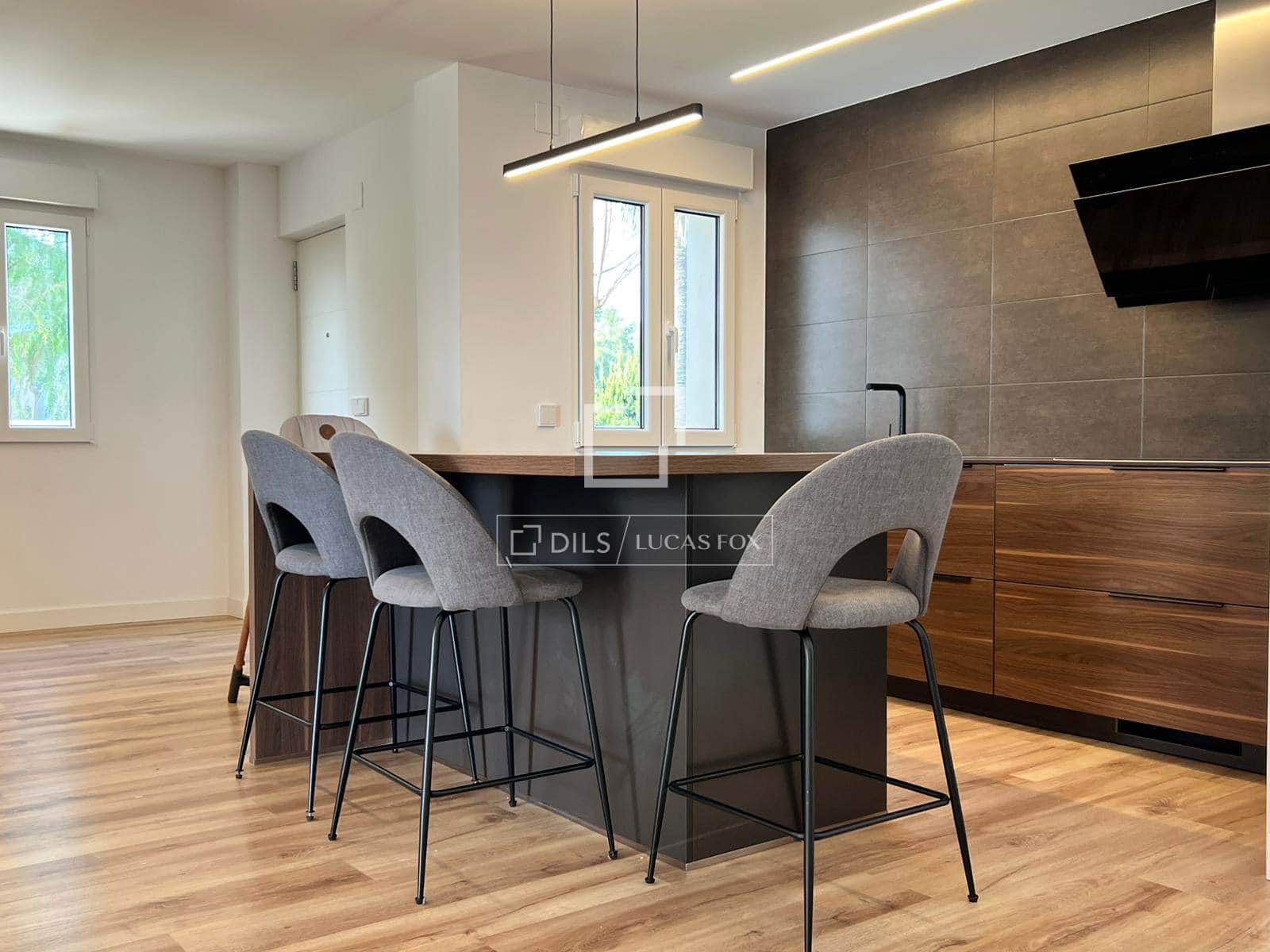 4 slaapkamer Villa te koop in San Antonio de Benageber met zwembad - € 920.000 (Ref: 9656659)