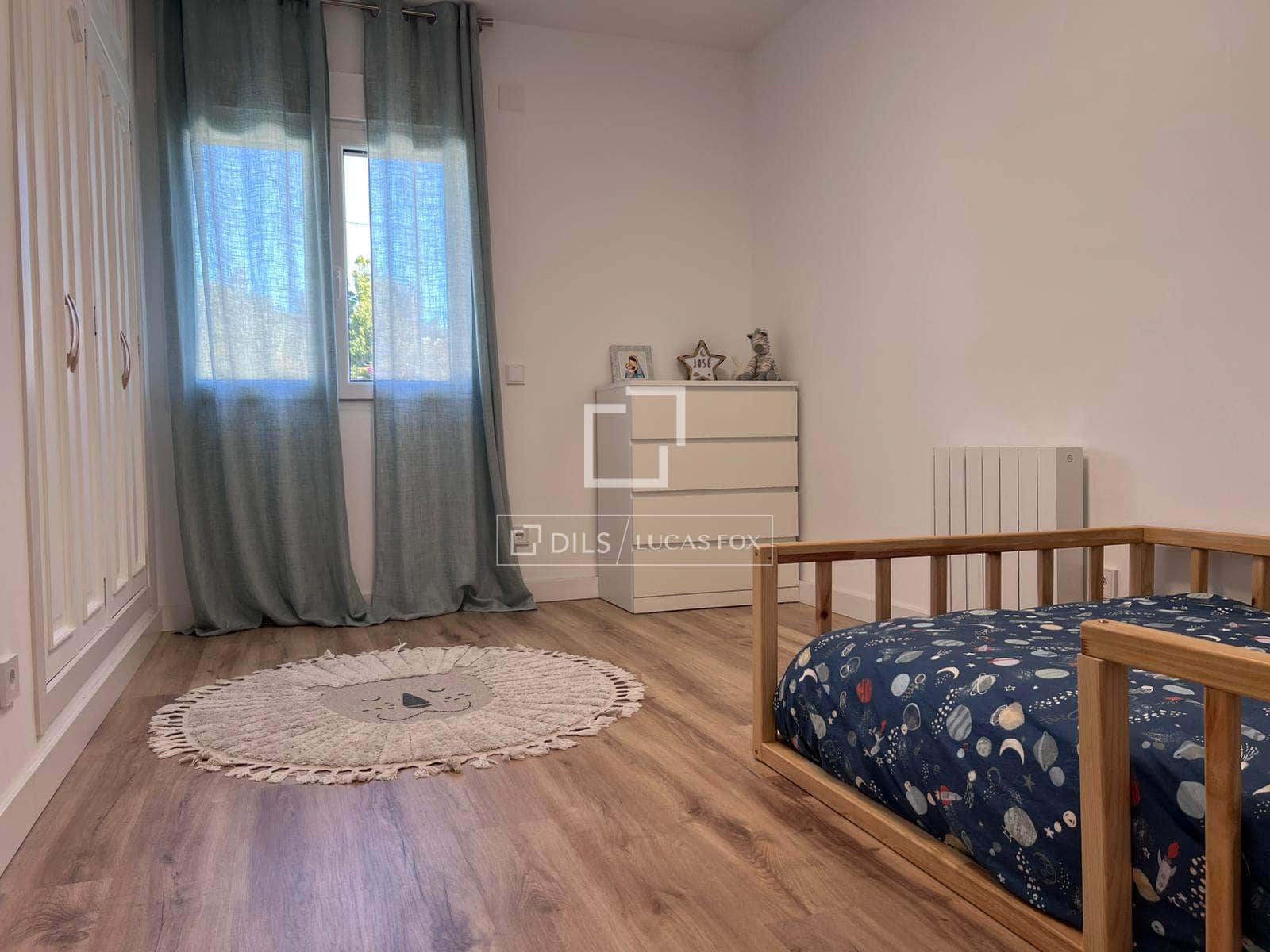 4 slaapkamer Villa te koop in San Antonio de Benageber met zwembad - € 920.000 (Ref: 9656659)