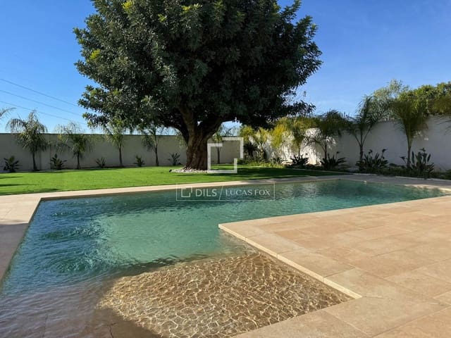 4 slaapkamer Villa te koop in San Antonio de Benagéber met zwembad - € 920.000 (Ref: 9656659)