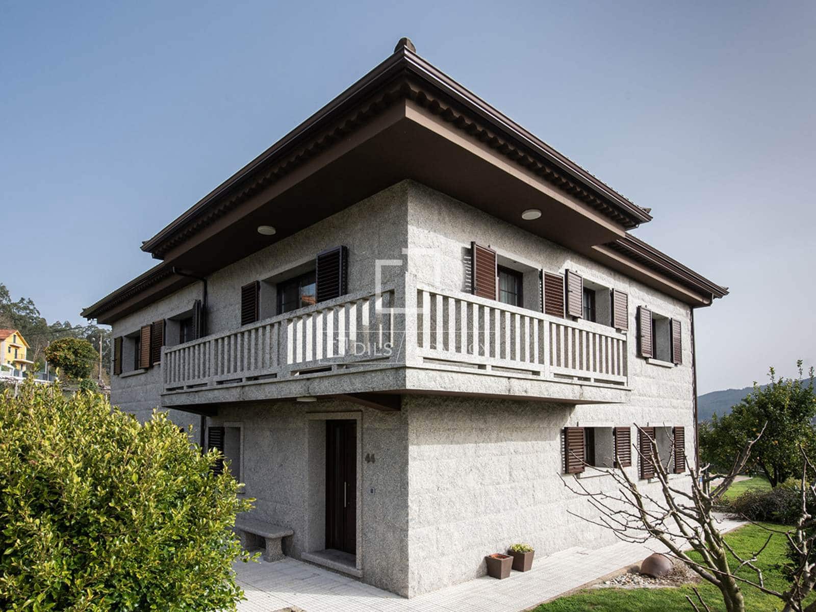 4 camera da letto Villa in vendita in Barro con garage - 520.000 € (Rif: 9656660)