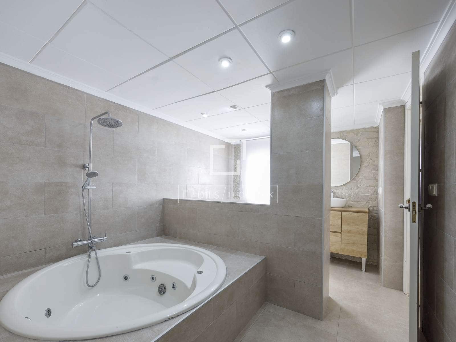 4 bedroom Villa for rent in Cullera with pool garage - € 2,500 (Ref: 9656863)