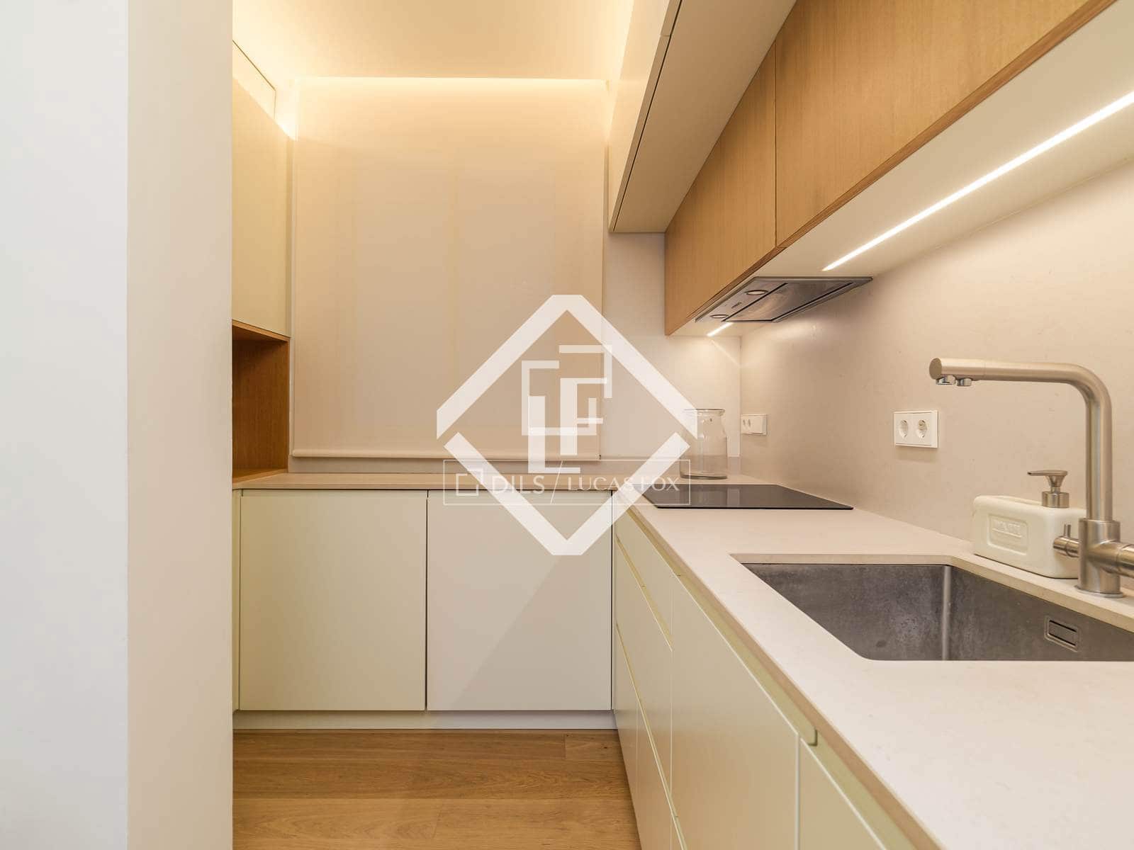 3 makuuhuone Huoneisto myytävänä paikassa Barcelona kaupunki mukana 
autotalli - 1 690 000 € (Ref: 9657879)