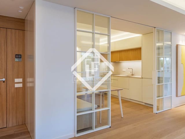 3 makuuhuone Huoneisto myytävänä paikassa Barcelona kaupunki mukana 
autotalli - 1 690 000 € (Ref: 9657879)