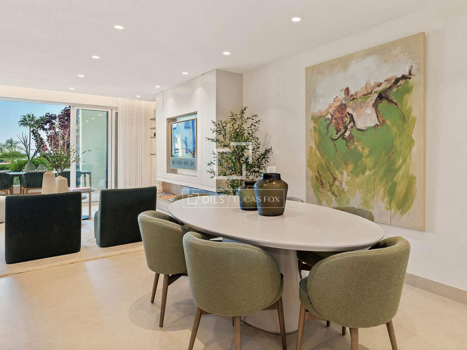 3 chambre Appartement à vendre à Estepona avec piscine garage - 1 995 000 € (Ref: 9657880)