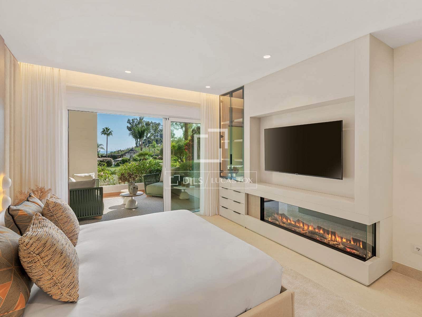 3 chambre Appartement à vendre à Estepona avec piscine garage - 1 995 000 € (Ref: 9657880)