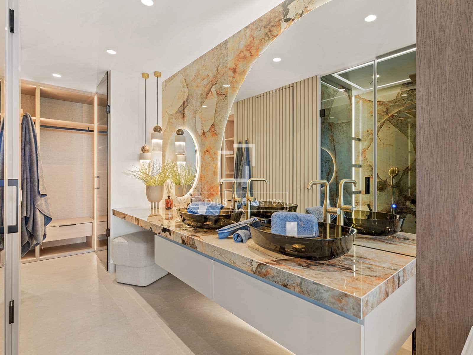 3 chambre Appartement à vendre à Estepona avec piscine garage - 1 995 000 € (Ref: 9657880)