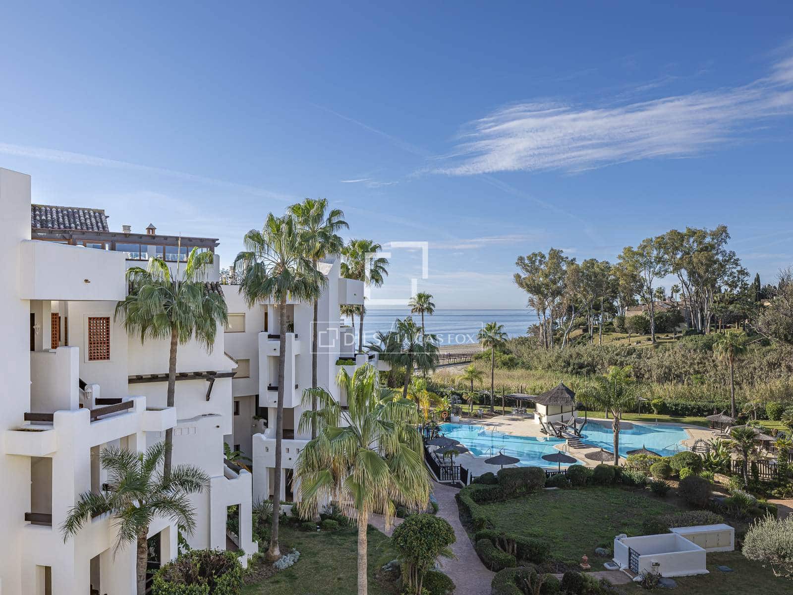 3 chambre Appartement à vendre à Estepona avec piscine garage - 1 995 000 € (Ref: 9657880)