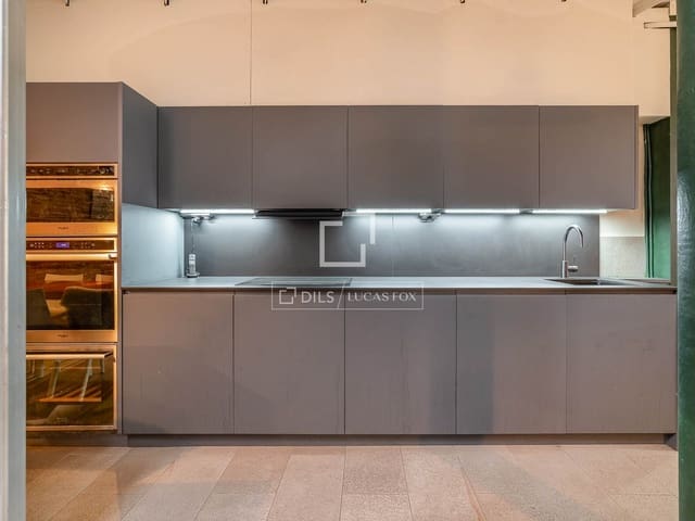 2 slaapkamer Appartement te koop in Barcelona stad - € 1.200.000 (Ref: 9657881)