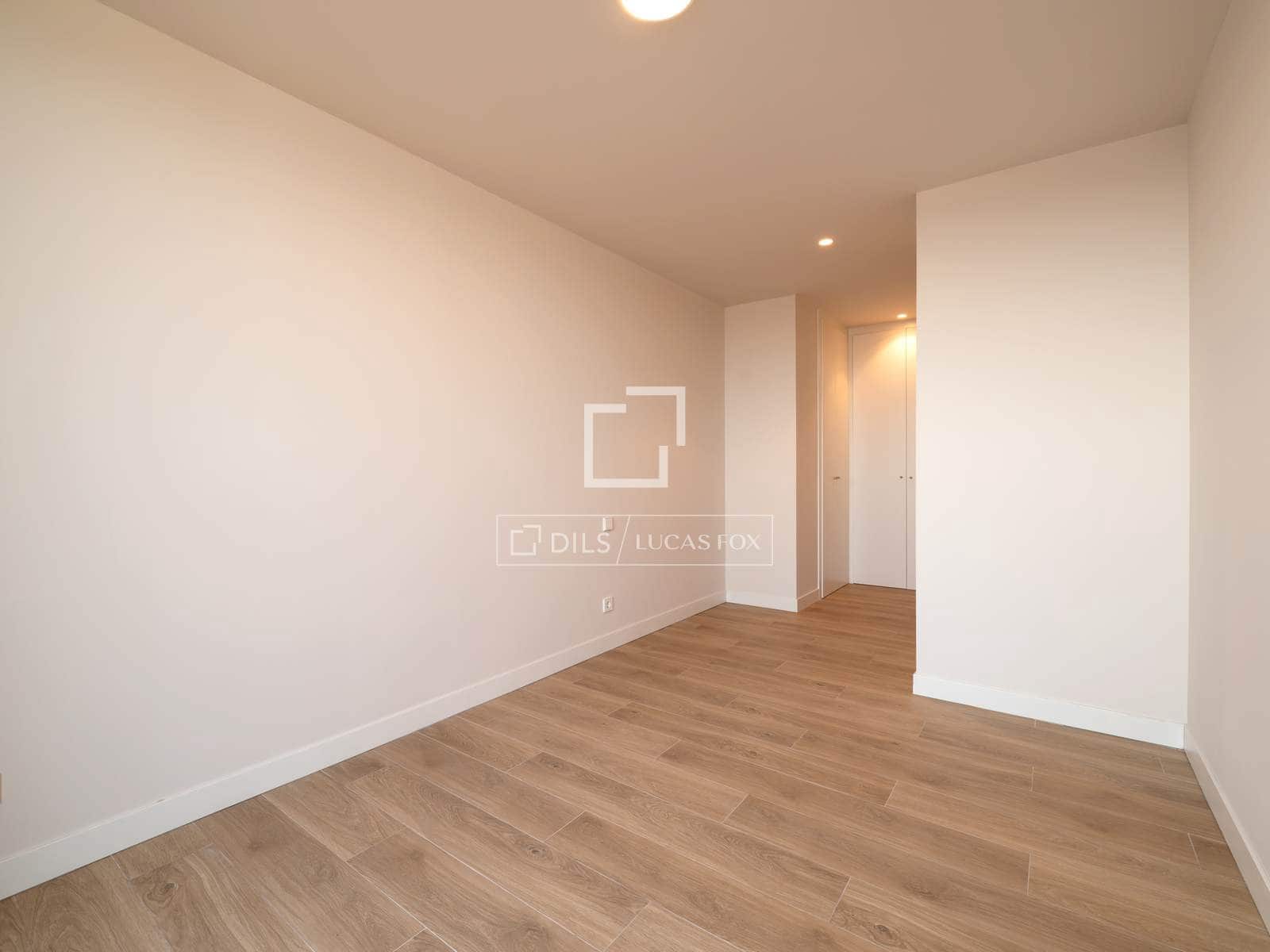 3 sovrum Takvåning till salu i Madrid stad med pool garage - 1 890 000 € (Ref: 9657882)