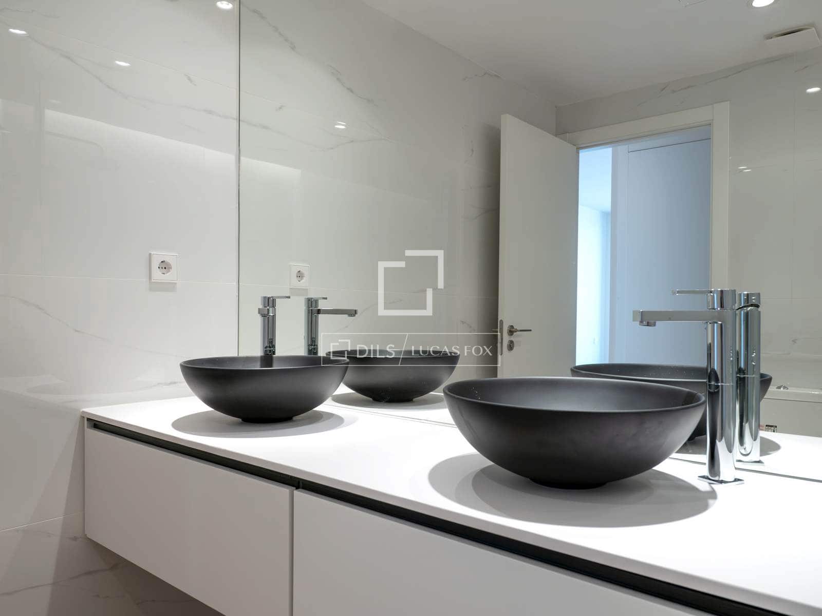 3 sovrum Takvåning till salu i Madrid stad med pool garage - 1 890 000 € (Ref: 9657882)