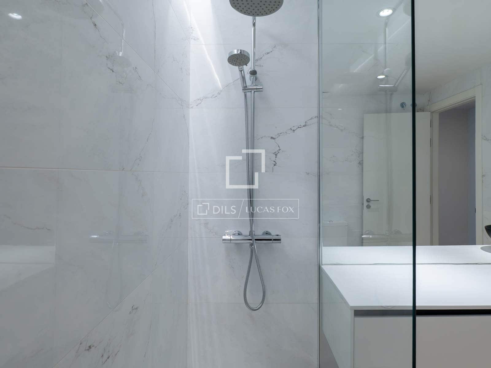 3 sovrum Takvåning till salu i Madrid stad med pool garage - 1 890 000 € (Ref: 9657882)