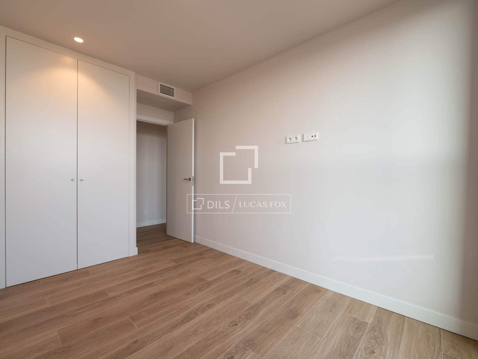 3 sovrum Takvåning till salu i Madrid stad med pool garage - 1 890 000 € (Ref: 9657882)