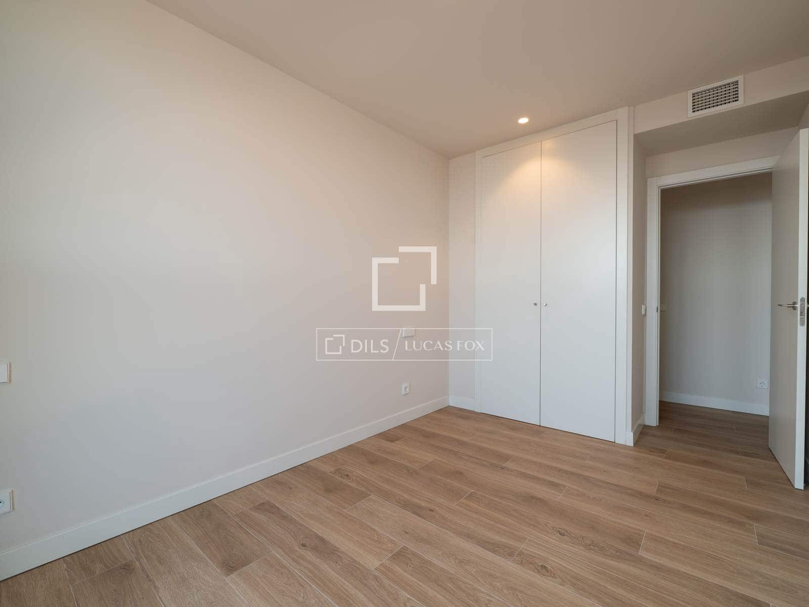 3 sovrum Takvåning till salu i Madrid stad med pool garage - 1 890 000 € (Ref: 9657882)