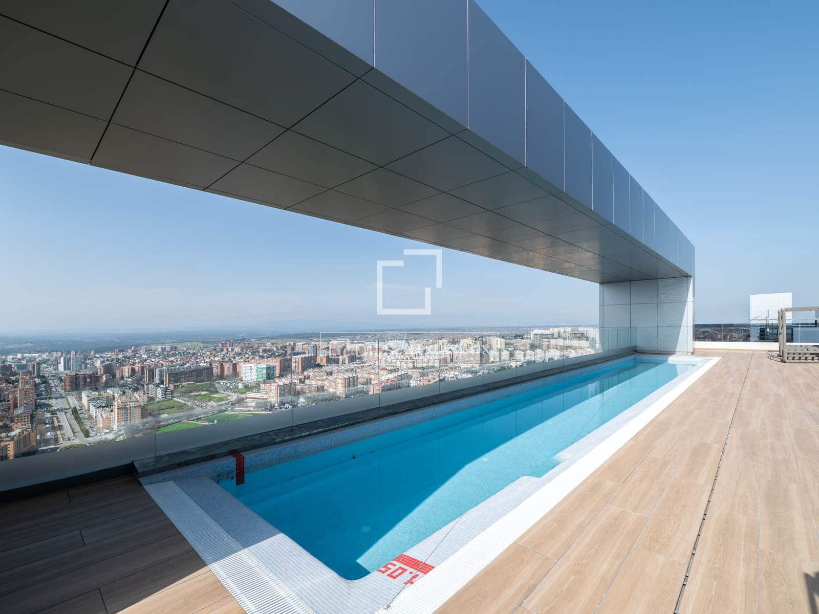 3 sovrum Takvåning till salu i Madrid stad med pool garage - 1 890 000 € (Ref: 9657882)