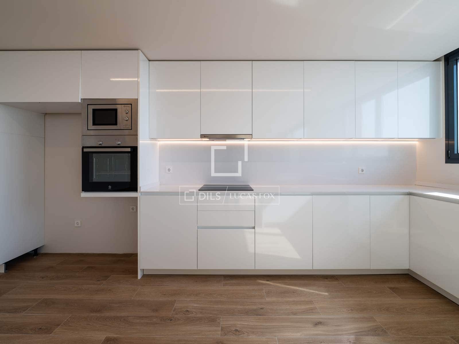 3 sovrum Takvåning till salu i Madrid stad med pool garage - 1 890 000 € (Ref: 9657882)