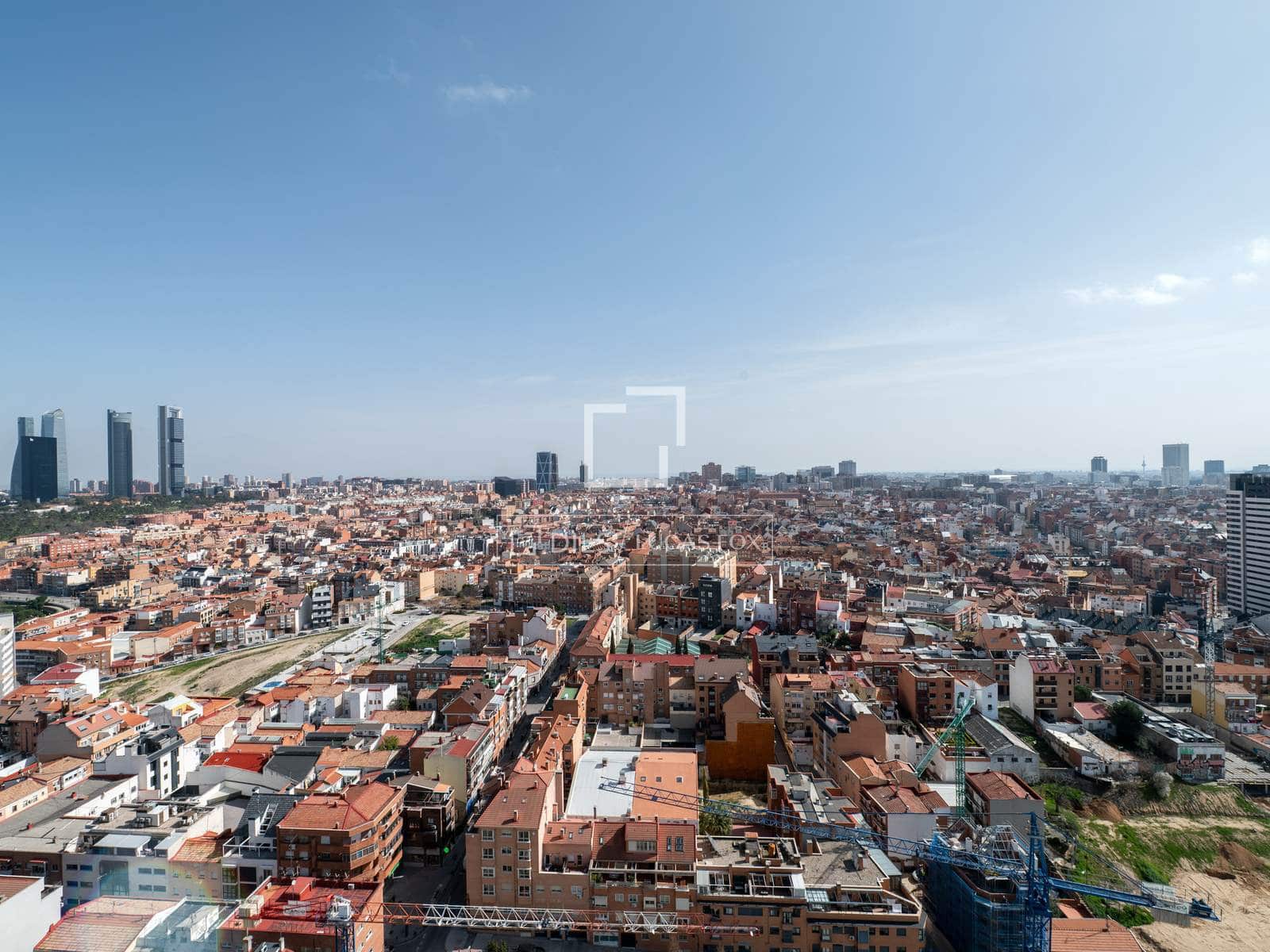 3 sovrum Takvåning till salu i Madrid stad med pool garage - 1 890 000 € (Ref: 9657882)