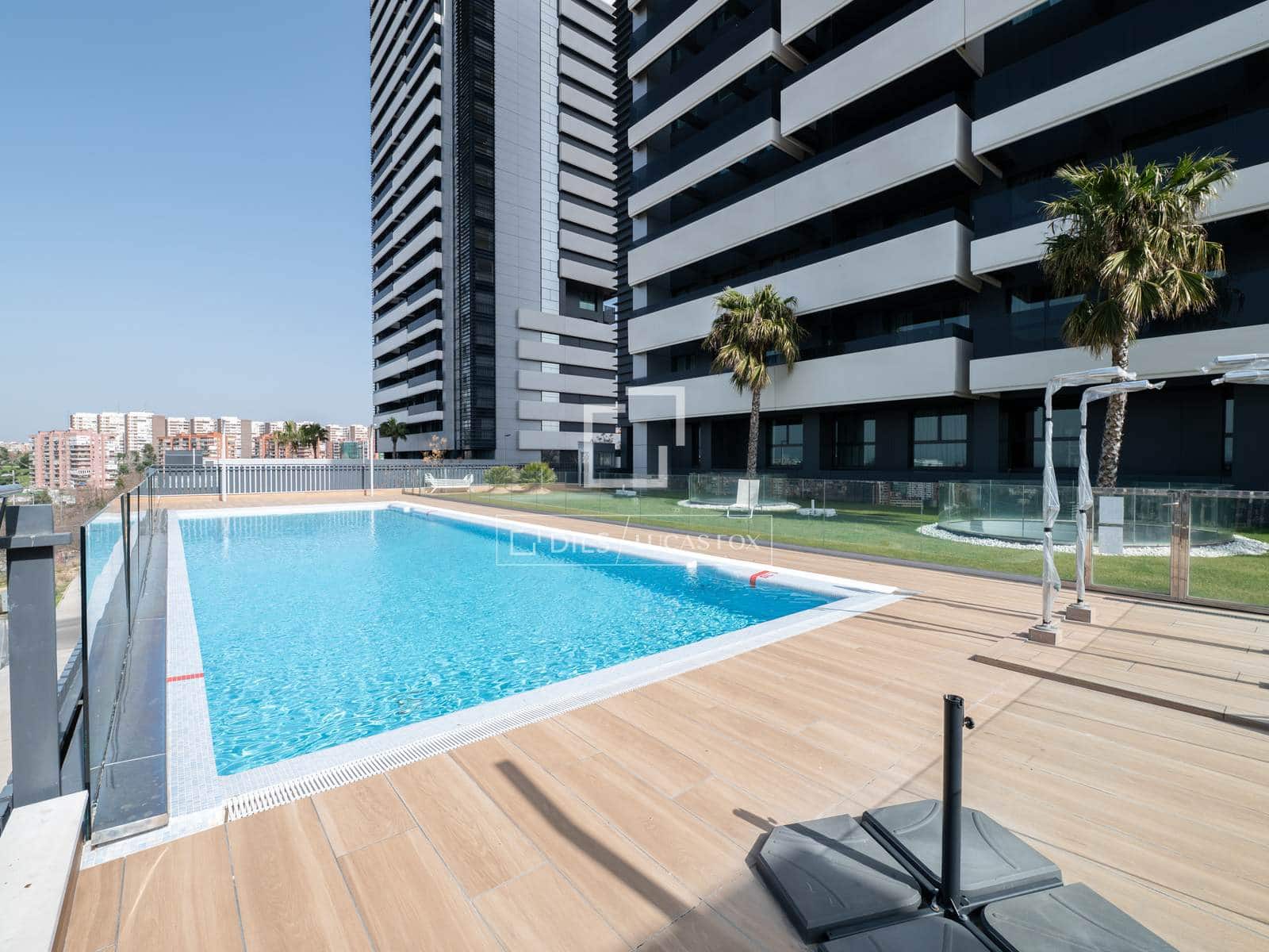 3 sovrum Takvåning till salu i Madrid stad med pool garage - 1 890 000 € (Ref: 9657882)