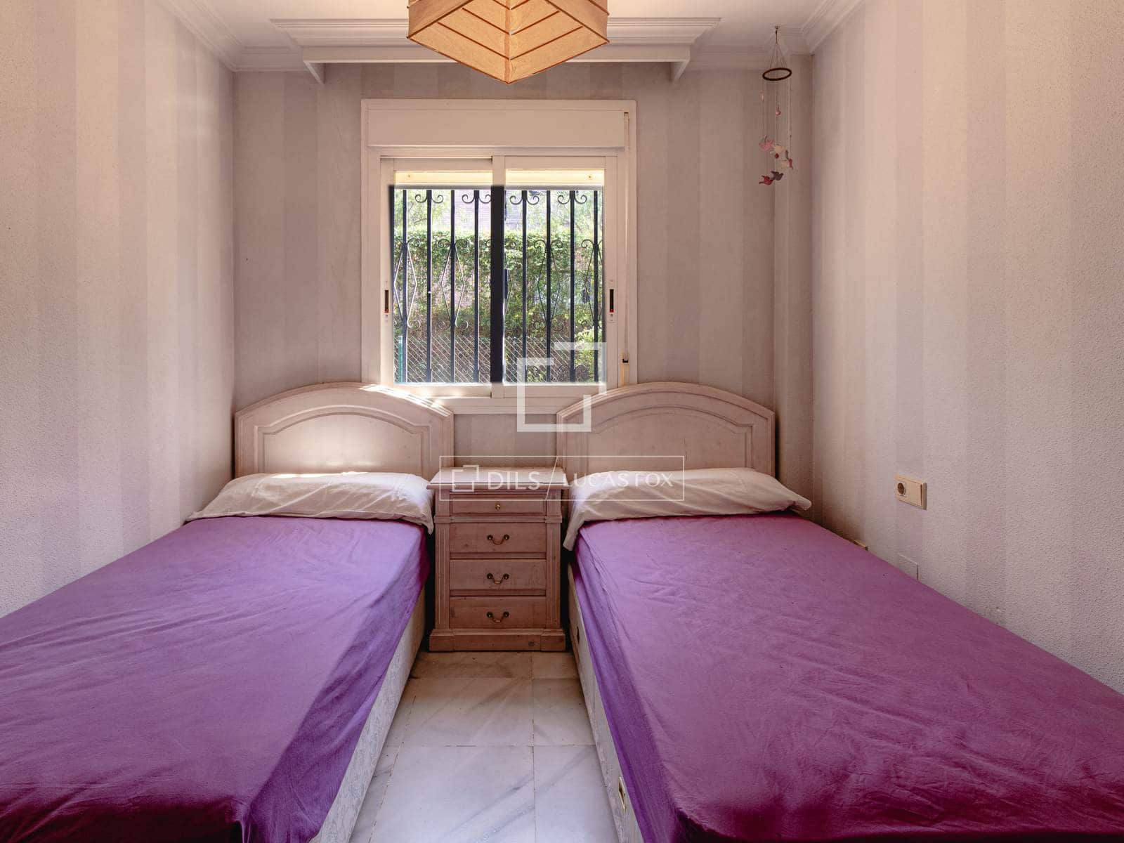 3 makuuhuone Huoneisto myytävänä paikassa Marbella mukana uima-altaan - 450 000 € (Ref: 9658089)