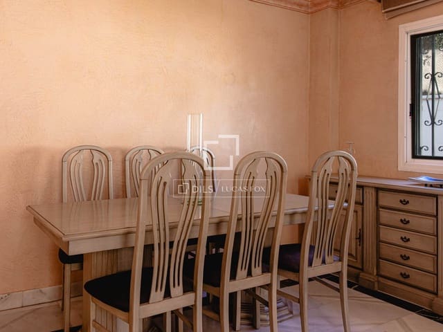 3 makuuhuone Huoneisto myytävänä paikassa Marbella mukana uima-altaan - 450 000 € (Ref: 9658089)