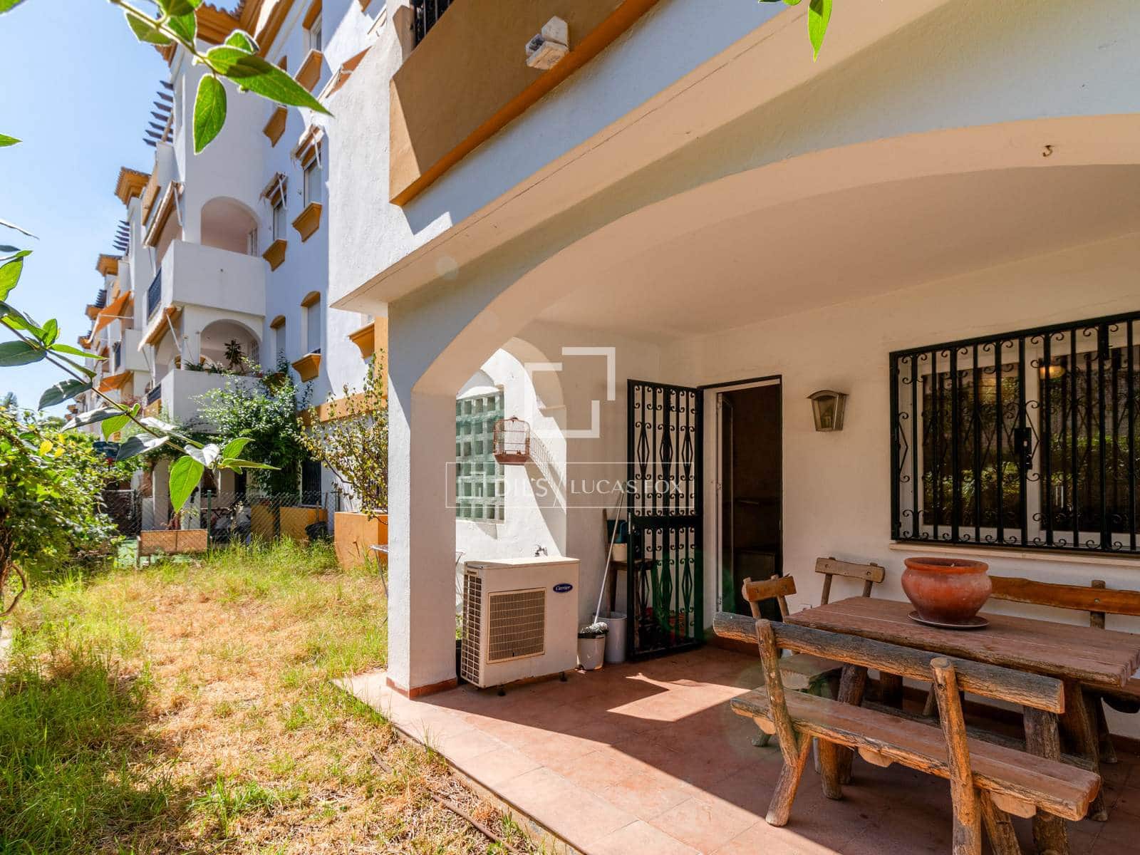 3 makuuhuone Huoneisto myytävänä paikassa Marbella mukana uima-altaan - 450 000 € (Ref: 9658089)