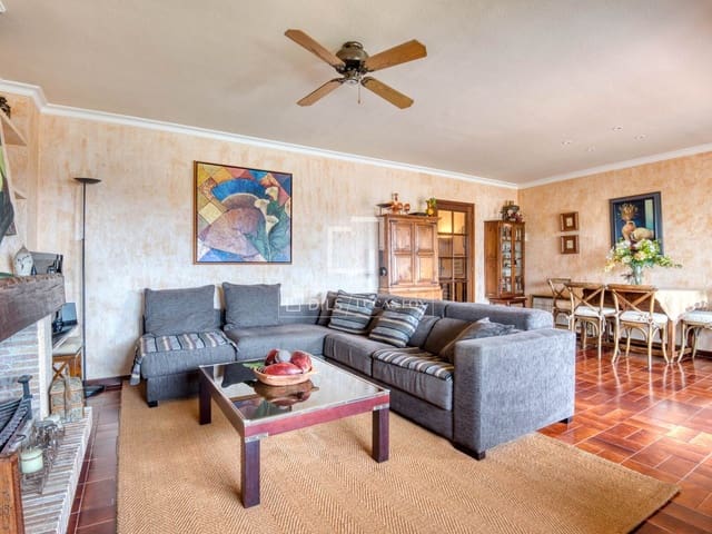 3 Zimmer Apartment zu verkaufen in Sant Feliu de Guíxols mit Pool Garage - 625.000 € (Ref: 9664270)