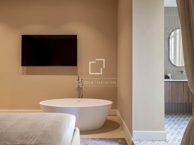 3 quarto Apartamento para arrendar em Barcelona cidade - 10 000 € (Ref: 9665279)