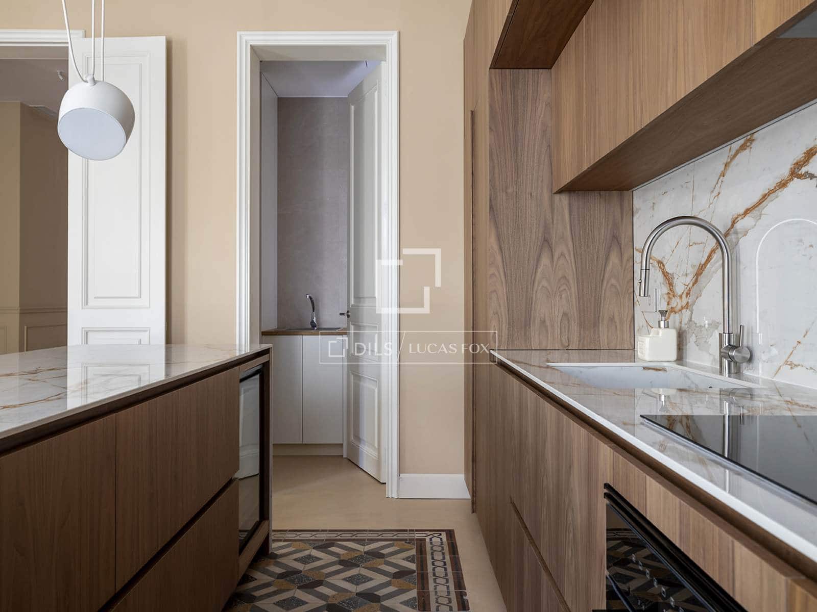 3 quarto Apartamento para arrendar em Barcelona cidade - 10 000 € (Ref: 9665279)